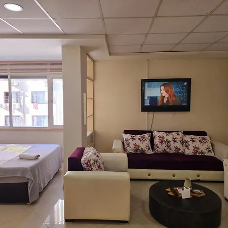 Aparthotel Destan *
